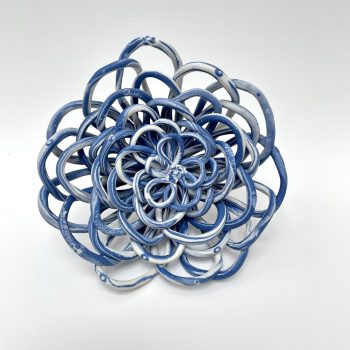 Fleur Porcelaine blanche et bleue-1