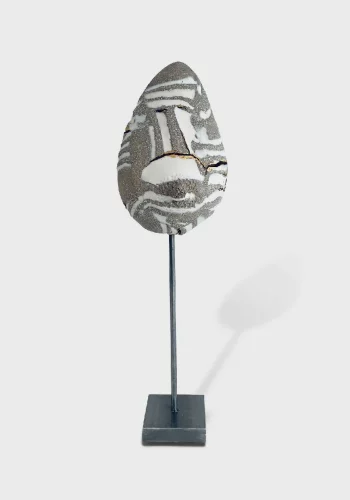 Sculptures seins grés beige et porcelaine vue de face H24cmxL7cmxP6cm